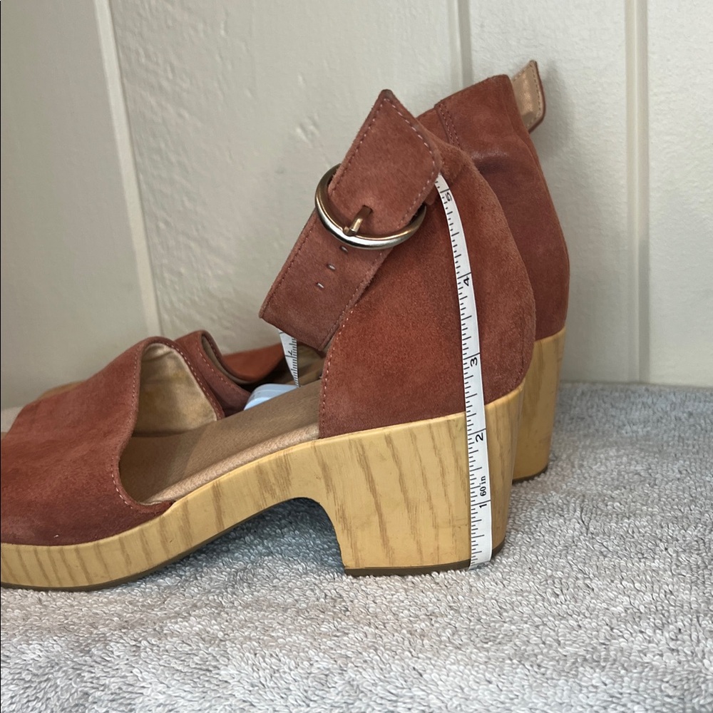 Dr Scholl’s Flora Clog Sandal - Picture 3 of 8